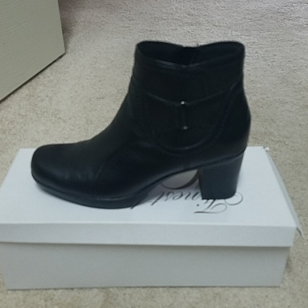 Boots - Picture 2 of 3